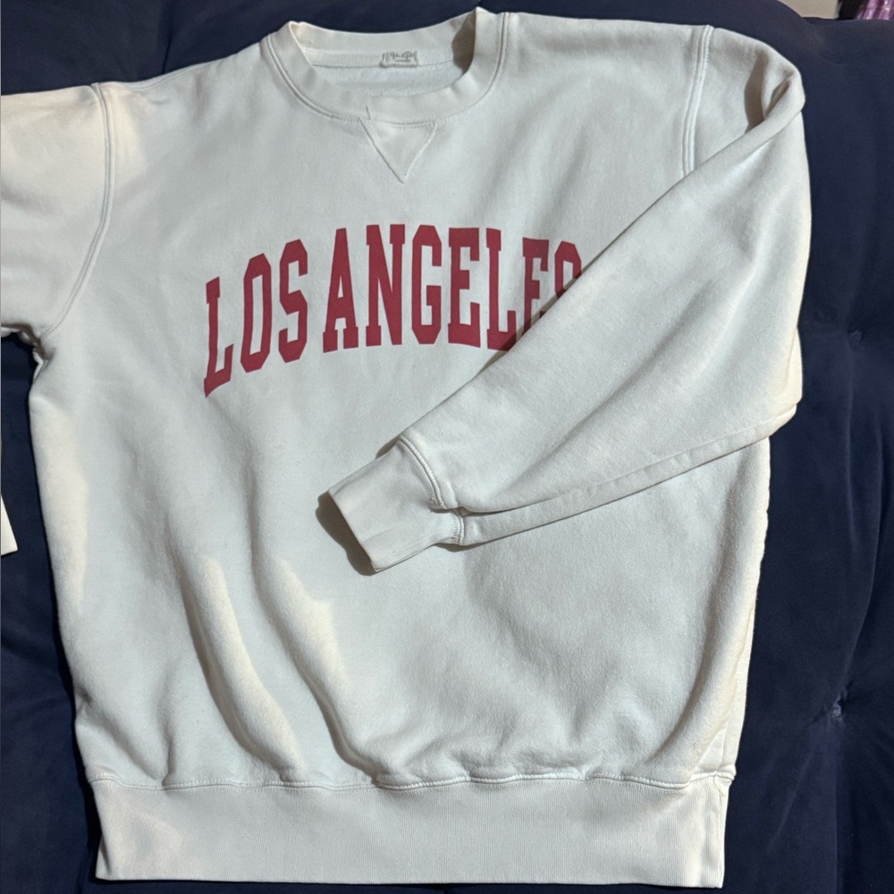Los Angeles V-Neck Cream Sweater brandy Melville John galt